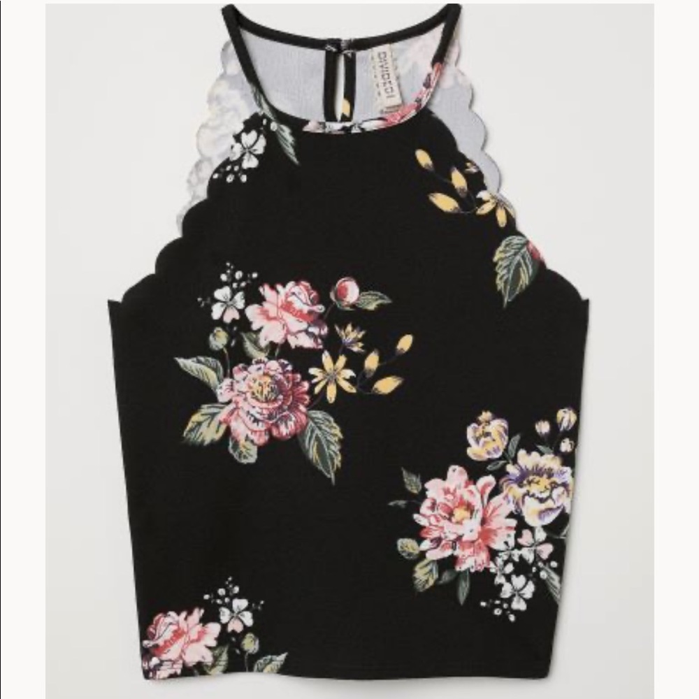 H&M Scallop-edged Top